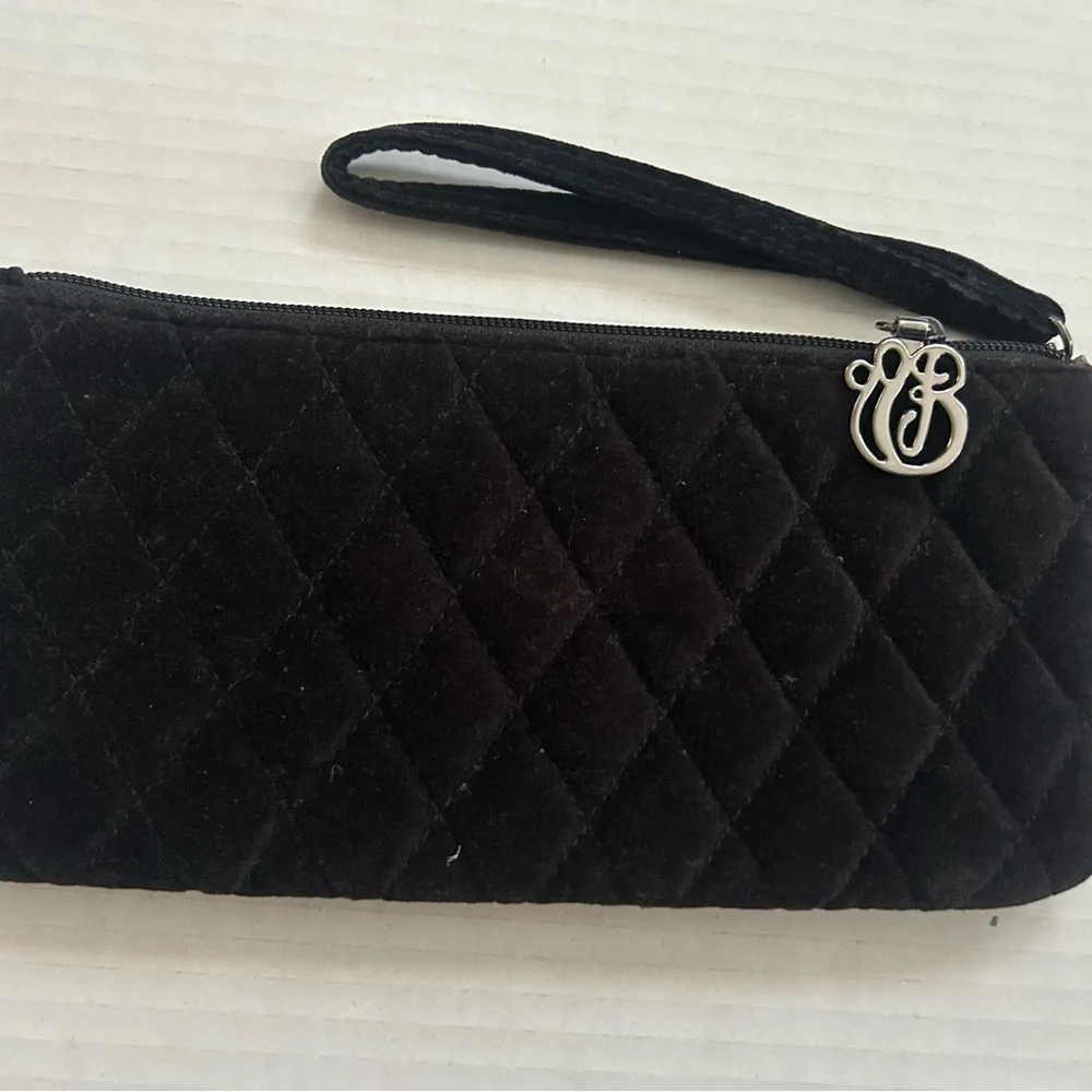 VERA BRADLEY Black Tweed Vintage Floral Zip Wristlet